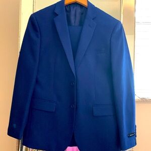Braveman women  38 S Royal blue suite two piece jacket and pants with pockets